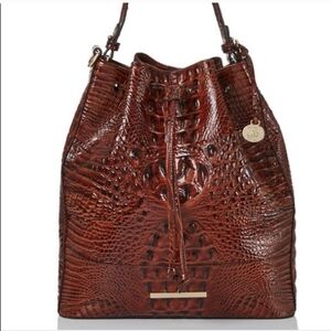 Elegant Brown Crocodile-Embossed Women's Bag